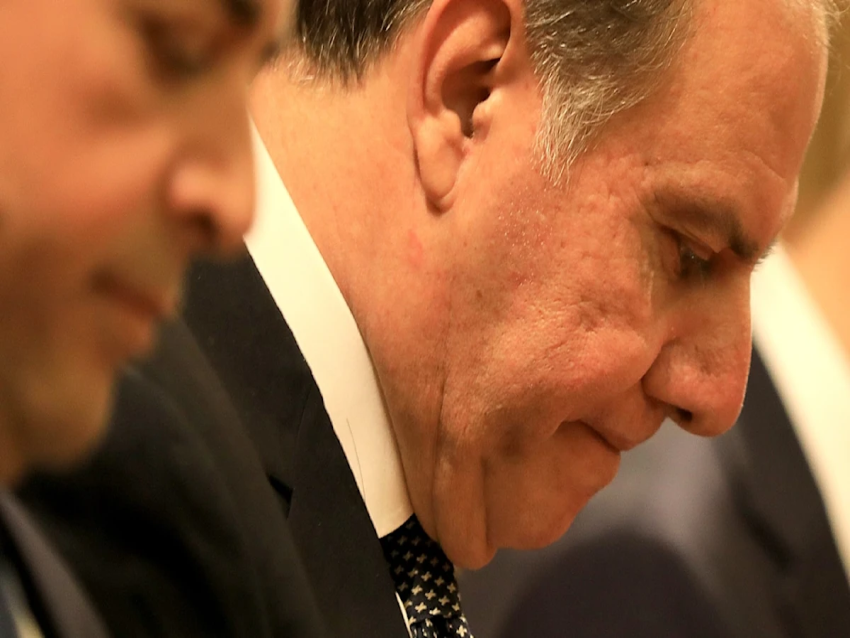 الأخبار _ طلبات أميركية بإجراءات لوقف تدفّق الأموال إلى حزب الله | الحاكم بإمرة واشنطن: إغلاق «القرض الحسـن» مسألة وقت