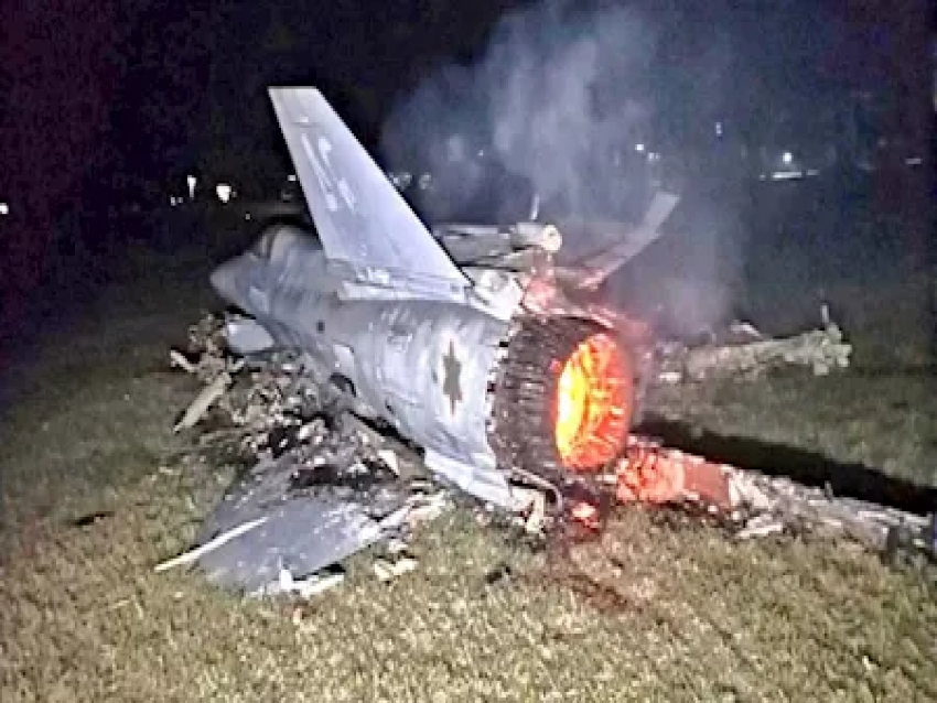 إسقاط طائرة  معادية في محافظة جهارمحال وبختياري جنوب غربي إيران 