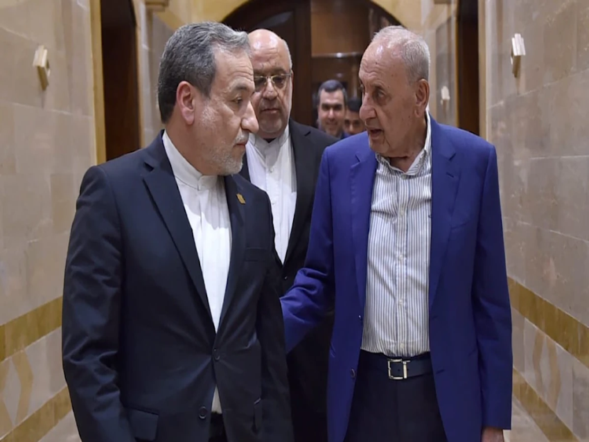 الأخبار _ هل يفرض ترامب الاتفاق على إسرائيل في لبنان؟ الوسطاء أبلغوا الأميركيين: إيران تعتبر وقف الحرب على لبنان والانسحاب شرطاً مُلزِماً طهران تُصِرّ على وقف إطلاق النار وإخراج الحشود من البحر قبل بحث البرنامج النووي