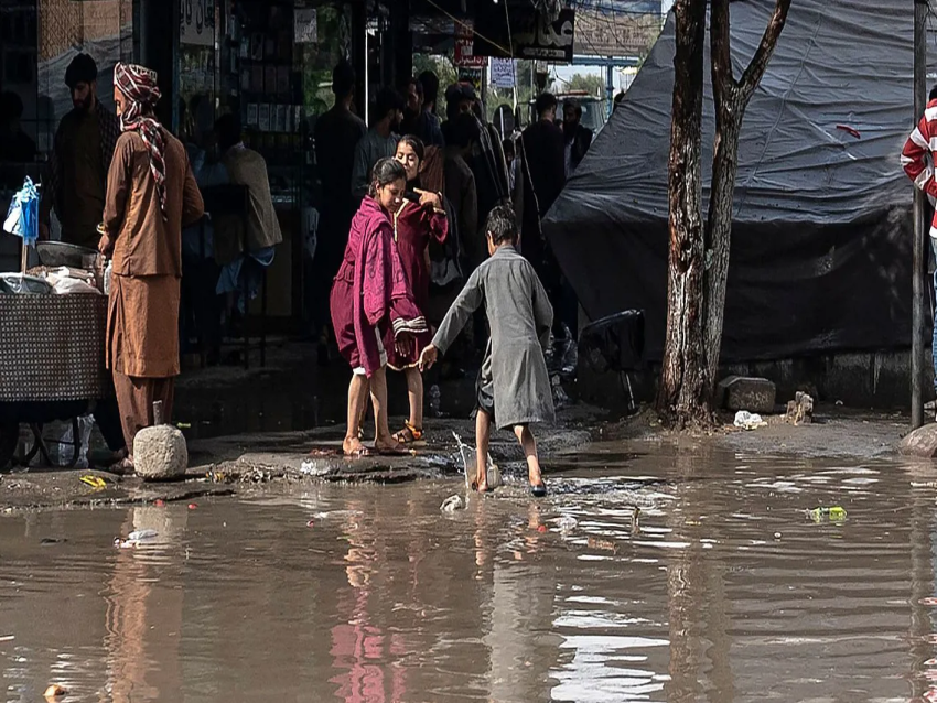 29 قتيلا جراء الأمطار الغزيرة في جنوب غرب أفغانستان