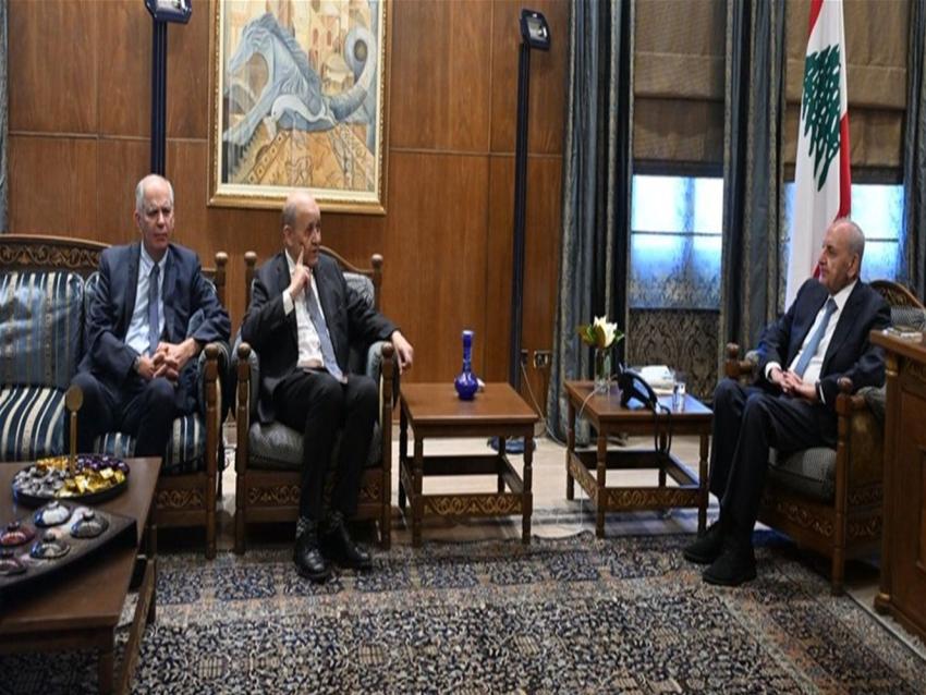 لودريان التقى بري في عين التينة