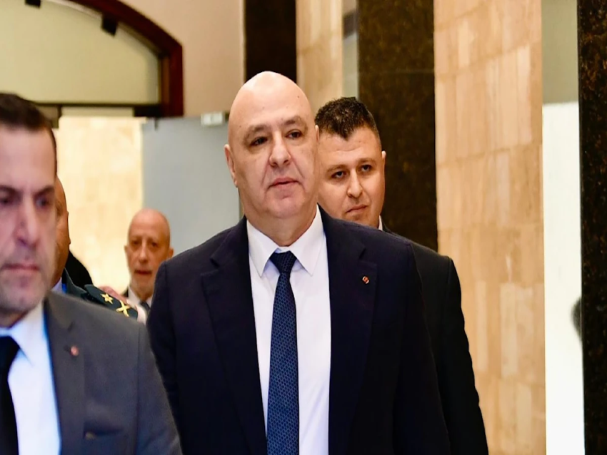 الأخبار _ السفير الأميركي يطلق حملة توفير الغطاء الداخلي للقاء واشنطن | عون ينطق: لا أريد لقاء نتنياهو الآن