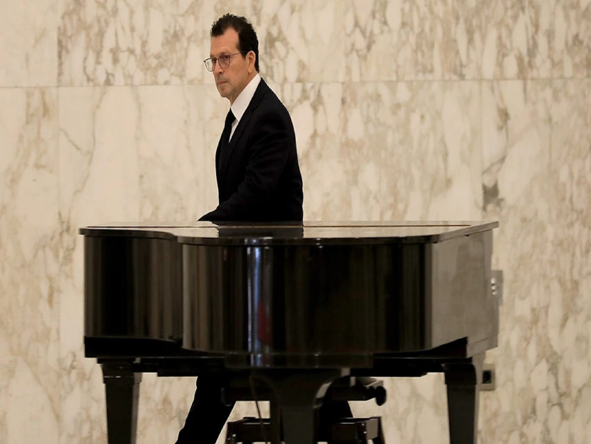 الأخبار _ «القوات» تمدّ يدها على «التحوّل الرقمي»... وأمواله