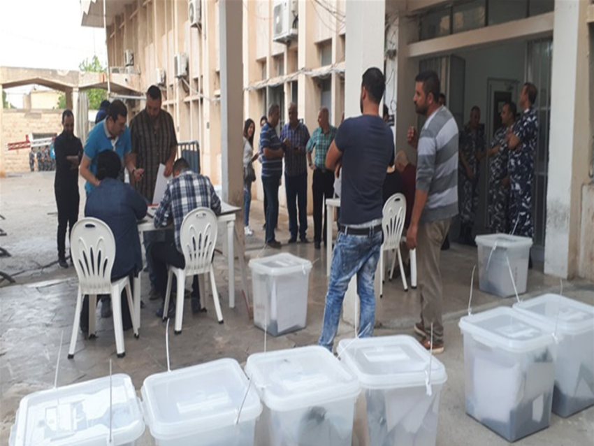  بإشراف القائمقام ... إنتهاء عملية تسليم صناديق الاقتراع في الكورة