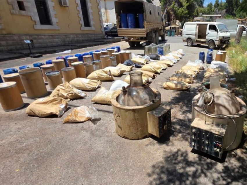 الجيش ضبط مصنعًا يحتوي على كمية كبيرة من المواد التي تستعمل لصناعة المخدرات  في بلدتي ريحا وبوداي