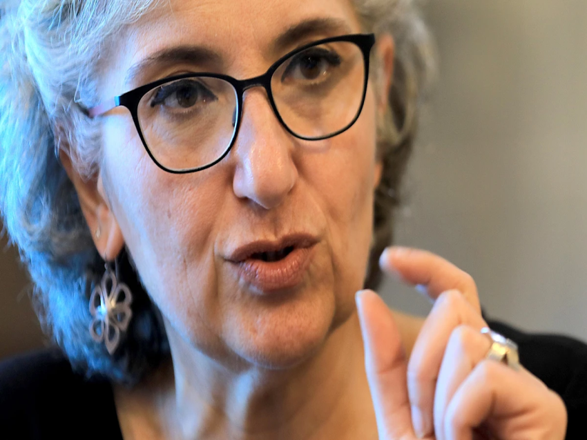 الأخبار _ اختبار موحّد لقياس الفاقد التعليمي في المدارس الرسمية | وزيرة التربية: نحن من يحدد أولويات التمويل وليس المانحين!