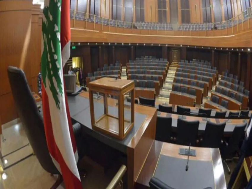 الديار _ الخلاف على قانون الإنتخاب يُهدّد بانقسام طائفي