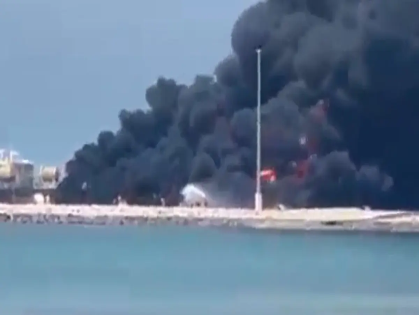 ثلاثة قتلى على الأقل و10 جرحى في حريق بمجمع بتروكيماويات في إيران