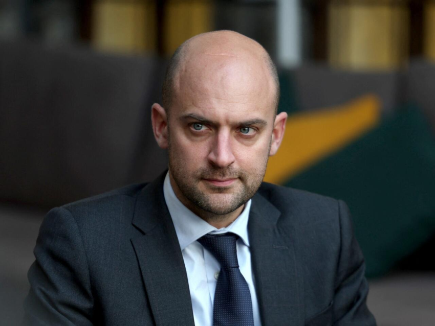 وزير الخارجية الفرنسي: سنقدم 60 طنا من المساعدات الإنسانية إلى لبنان