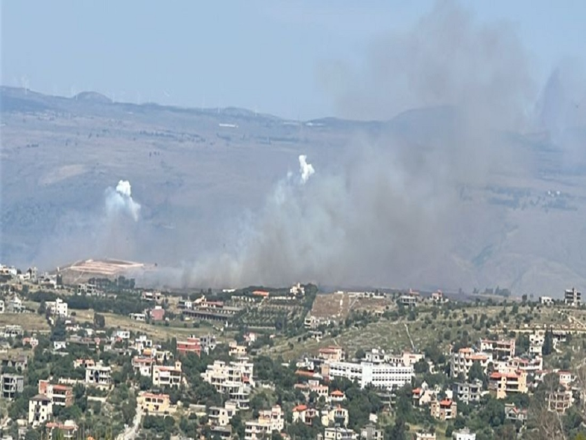 حريق في ميس الجبل بسبب القذائف الفوسفورية