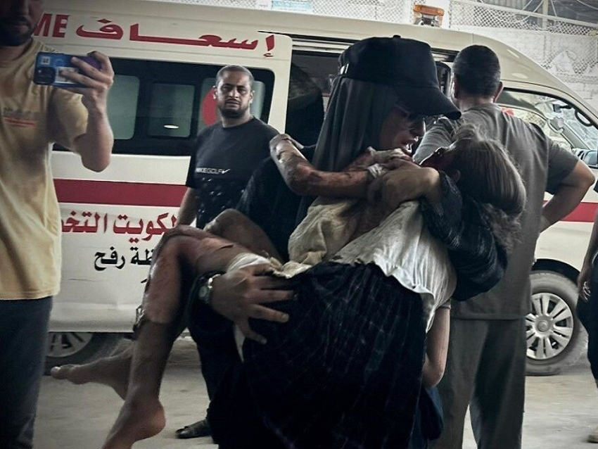 طبيبة أطفال تفقد أبناءها التسعة في قصف إسرائيلي أثناء عملها بالمستشفى