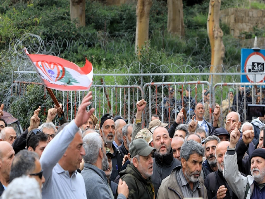 الأخبار _ الأسعار تواصل الارتفاع والسلطة غاضبة على العمال: الرشوة بدلاً من «السلسلة»