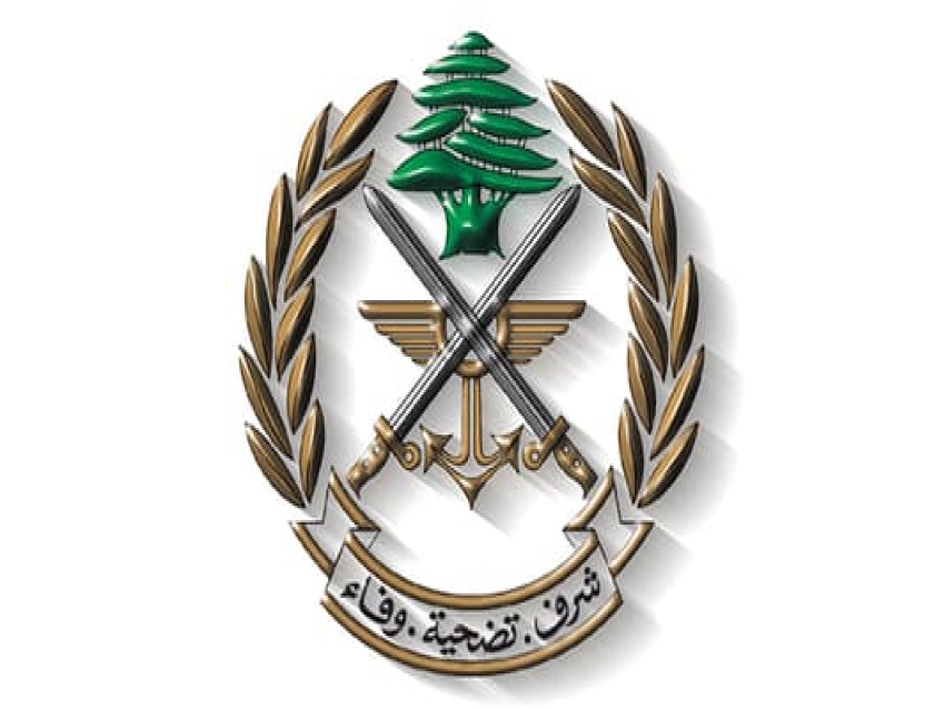 الجيش يوقف مواطنَين بعد تعرضهما لأحد رجال الدين في بلدة بعلشميه – بعبدا