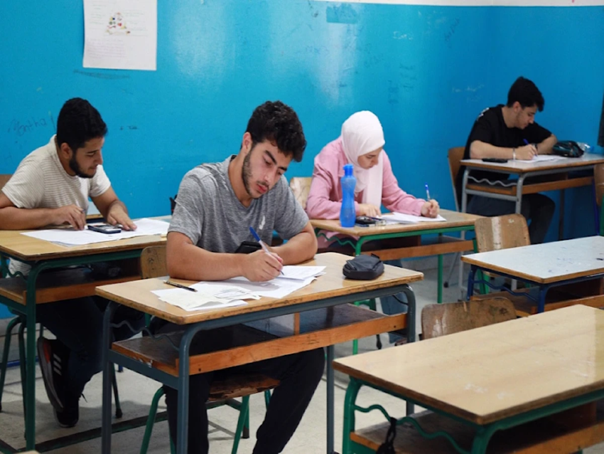الأخبار _ 7% فقط من الطلاب مستعدّون للامتحانات!