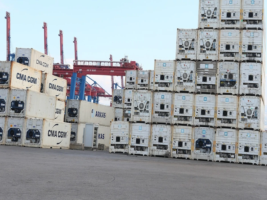 الأخبار _ الحكومة تخصخص «ع العمياني» | سكانر لمرفأي بيروت وطرابلس: الدولة تدفع وCMA تربح