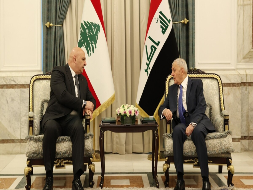 الرئيس عون يلتقي نظيره العراقي في القصر الرئاسي في بغداد