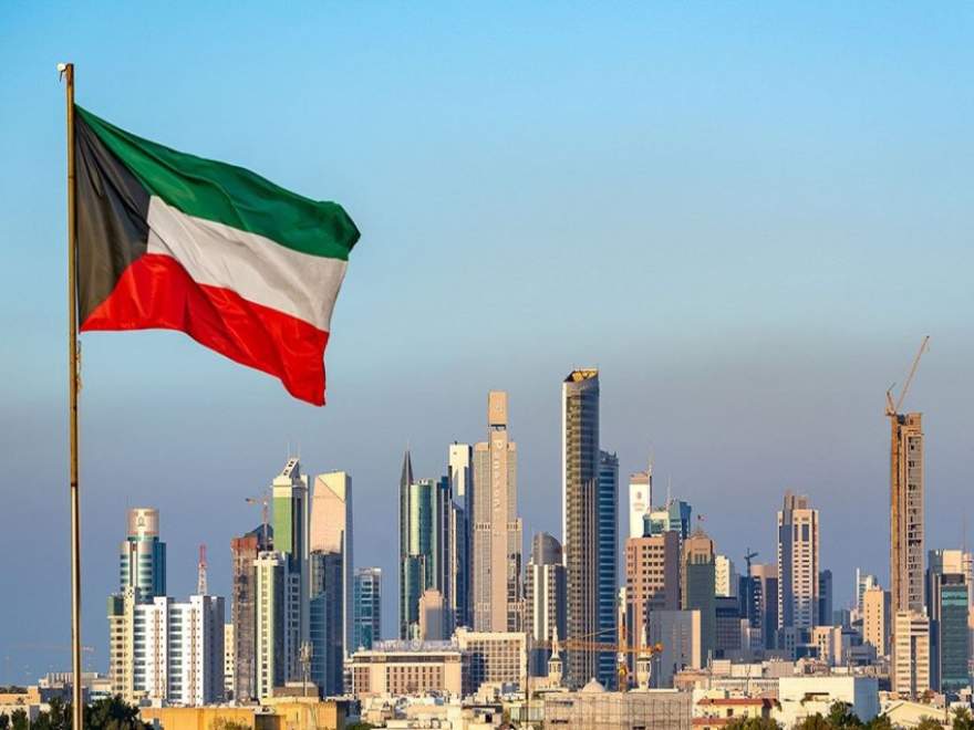 الجيش الكويتي: 3 مراكز حدودية برية شمال البلاد تعرضت لهجوم عدواني أسفر عن وقوع أضرار مادية