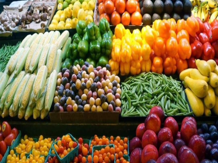 من شحّ المياه إلى شحّ الأرباح.... هل ترتفع أسعار الخضر والفاكهة بعد 15 تموز؟