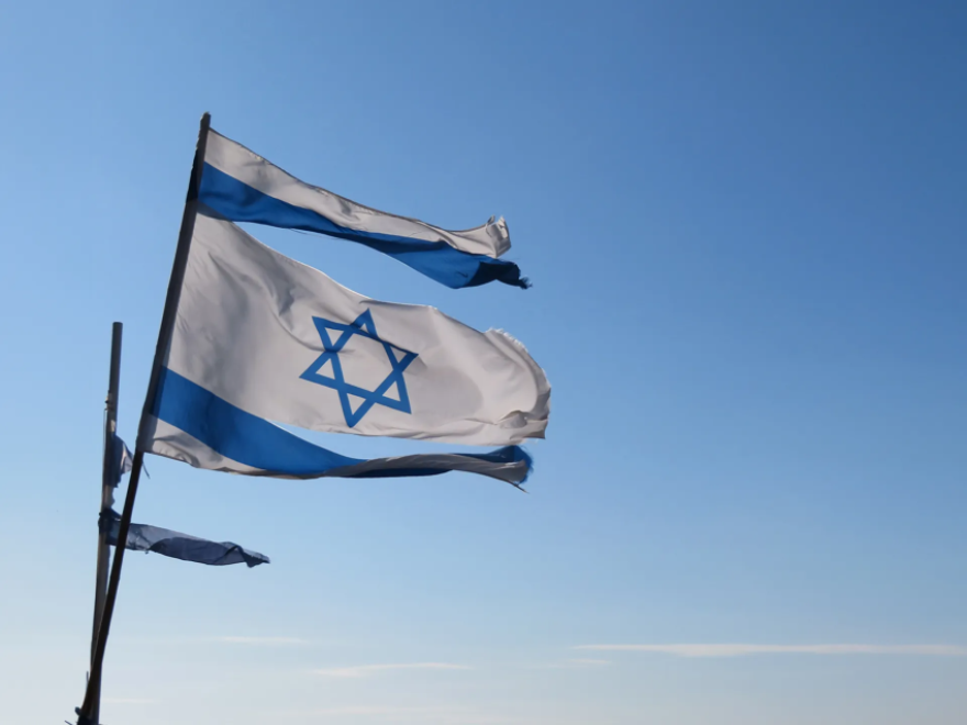 جيش الإحتلال يزعم استهداف بنى تحتية لحزب الله في النبطية وأنصار