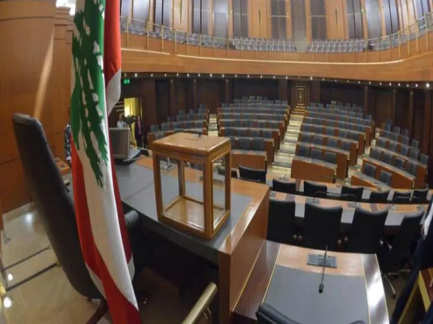 مشادات حادة في مجلس النواب.. والحاج حسن للجميل: “قاعدين على قلبك”!