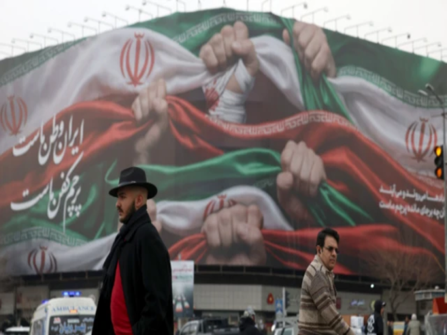 هل من السهل أن يسقط النظام في إيران؟!