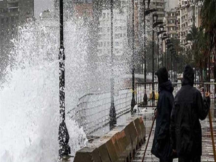 منخفض جوي يضرب اليوم وينحسر الاثنين: أمطار غزيرة وانخفاض في الحرارة