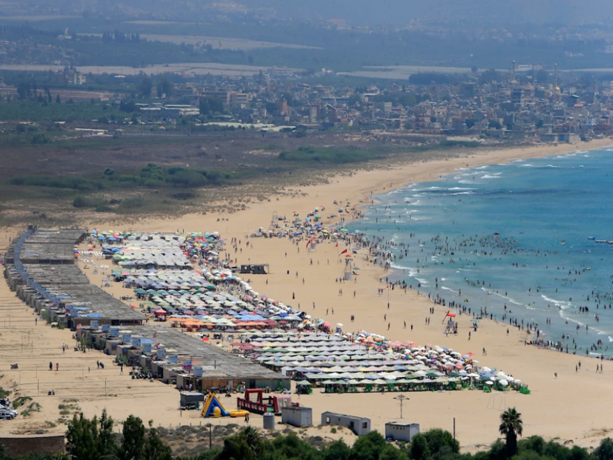 الأخبار _ 37% من الشواطئ غير صالحة للسباحة!