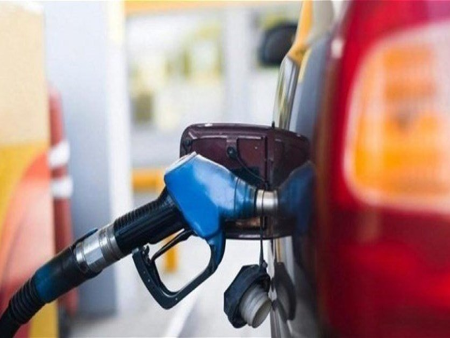 ارتفاع سعر صفيحتي البنزين 90000 والمازوت 240000 ليرة واستقرار سعر قارورة الغاز