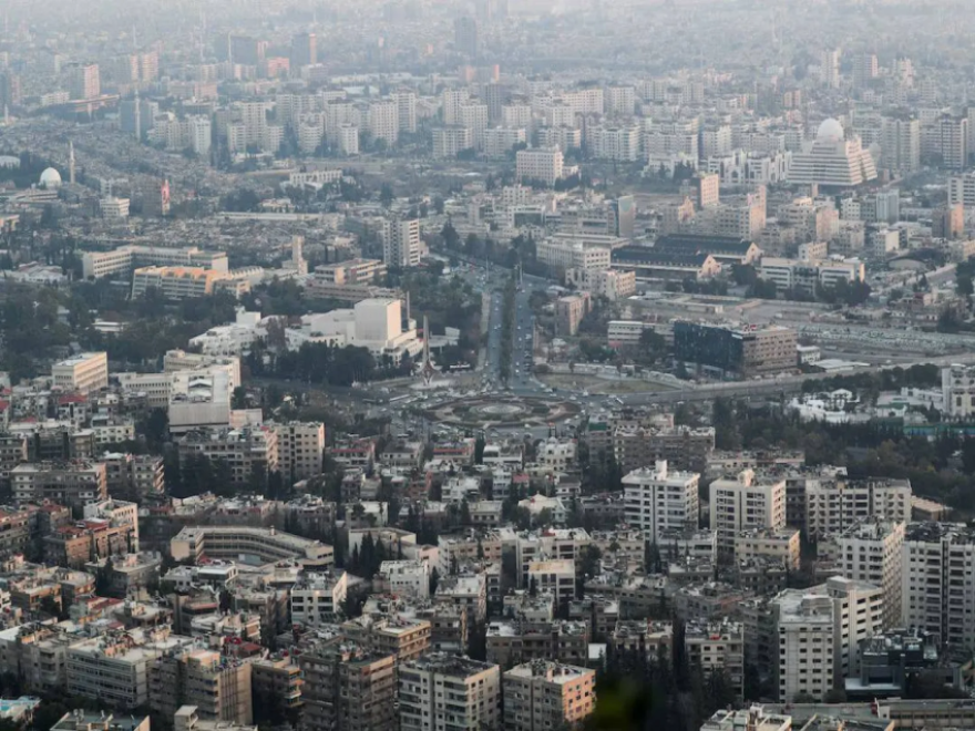 إصابات بانفجار عبوة ناسفة استهدف باص مبيت عسكري بريف دمشق