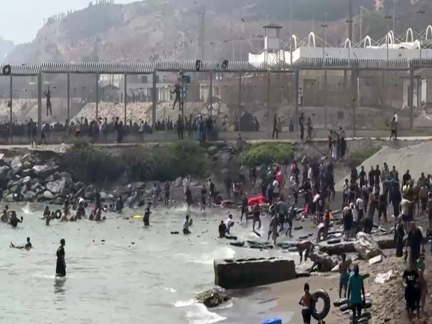 الداخلية الإسبانية أكدت أن 37500 مهاجر عادوا من سبتة إلى المغرب