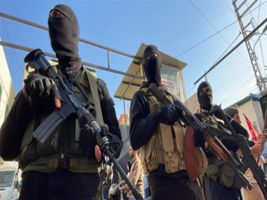 الديار _ آليّة سحب السلاح الفلسطيني على الورق... والأولويّة لسوريا التسليم بالتراضي وليس بالقوة... ومُحادثات عباس لم تُبلّغ لحماس فتح لن تسلّم سلاحها إذا رفضت الفصائل الأخرى التسليم