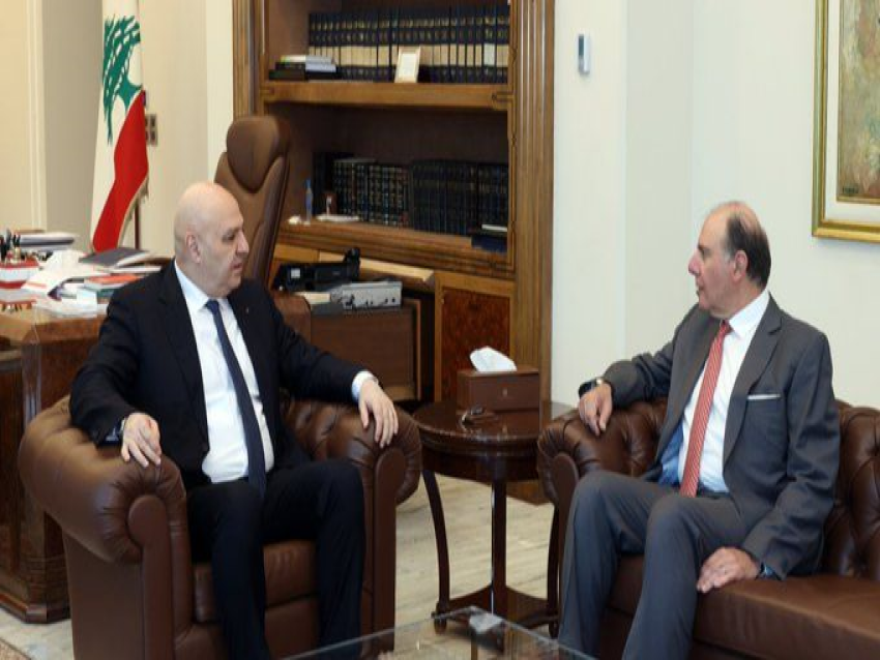الرئيس عون بحث مع حاكم مصرف لبنان في الإصلاح المصرفي والاستقرار النقدي قبيل زيارته المرتقبة لواشنطن