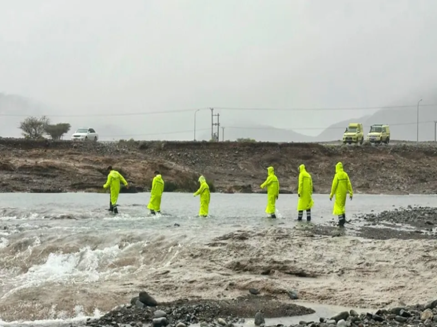 بالفيديو ـ فيضانات في عمان تخلّف 16 قتيلاً