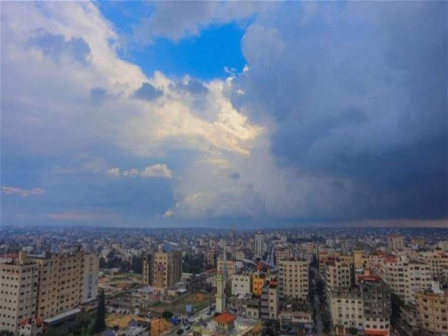 طقس متقلب قليلا مع احتمال امطار خفيفة تتركز جبلاً