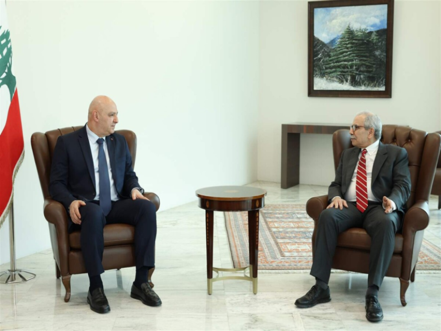 الرئيس عون اطّلع من سلام على نتائج القمة العربية واطلعه على نتائج لقاءاته في روما وحصيلة زيارته الى القاهرة