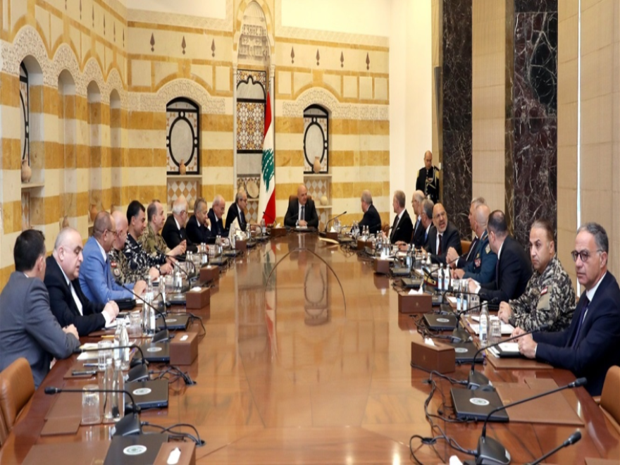  المجلس الأعلى للدفاع: رفع توصية للحكومة لتحذير حركة حماس من استخدام الأراضي اللبنانية للقيام بأي اعمال تمس بالامن القومي اللبناني