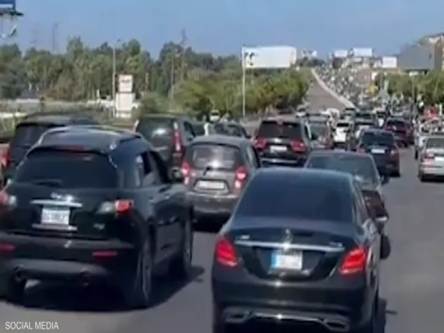 حركة نزوح كثيفة من المنطقة المهددة في صور وفرق من الدفاع المدني تُجلي المسنين