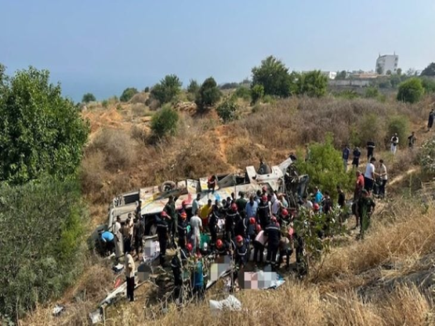 مقتل 25 على الأقل وإصابة العشرات إثر انقلاب حافلة ركاب في الجزائر