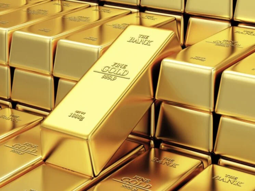 الذهب يرتفع مع انخفاض الدولار وتعزيز التوقعات بتثبيت الفائدة