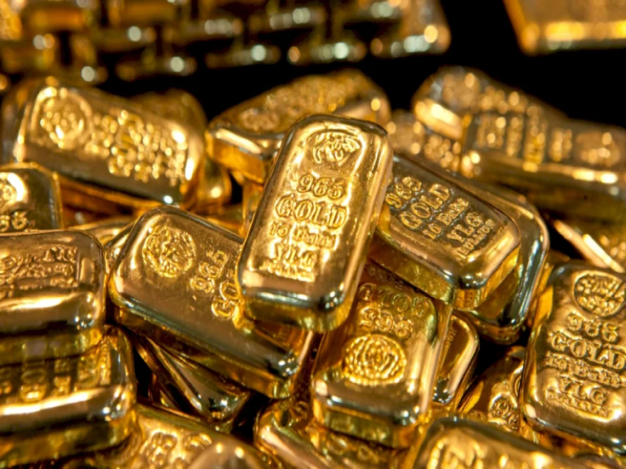 إنخفاض سعر الذهب إلى 4132 دولاراً للأونصة