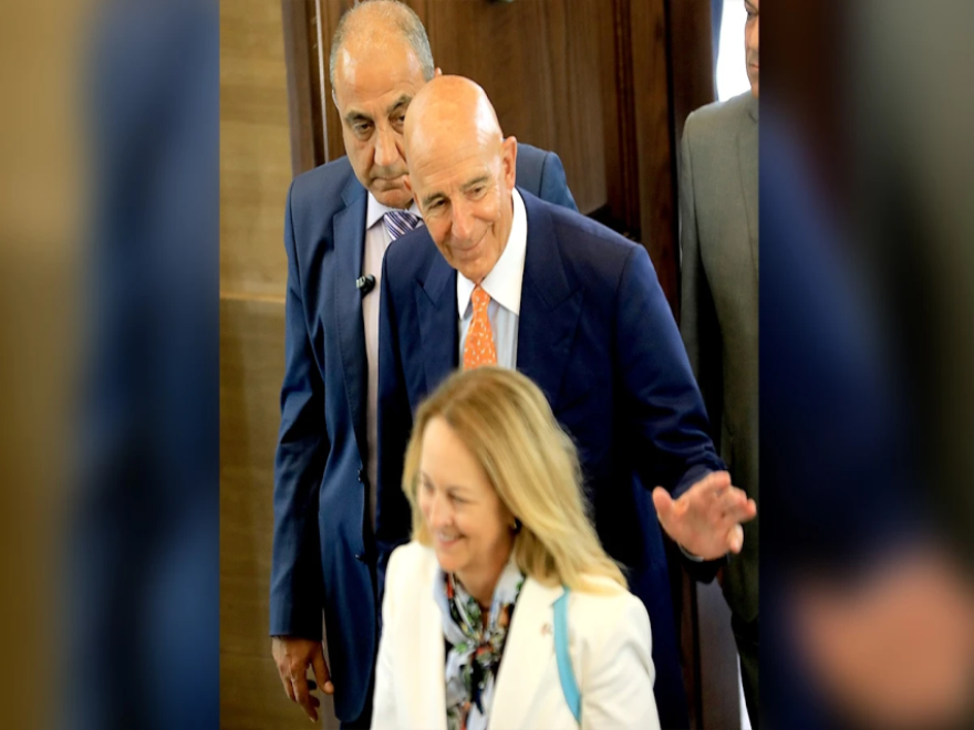 الأخبار _ أهل الحكم ينفّذون ورقة سرّية لأورتاغوس: إصلاحات وفق الرغبات الأميركية | برّاك عائد: فَلْنَرَ إن كان ممكناً وقفُ خروقات إسرائيل!