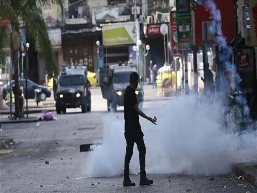إصابة 6 فلسطينيين خلال اقتحام قوات إسرائيلية لمخيم الفارعة