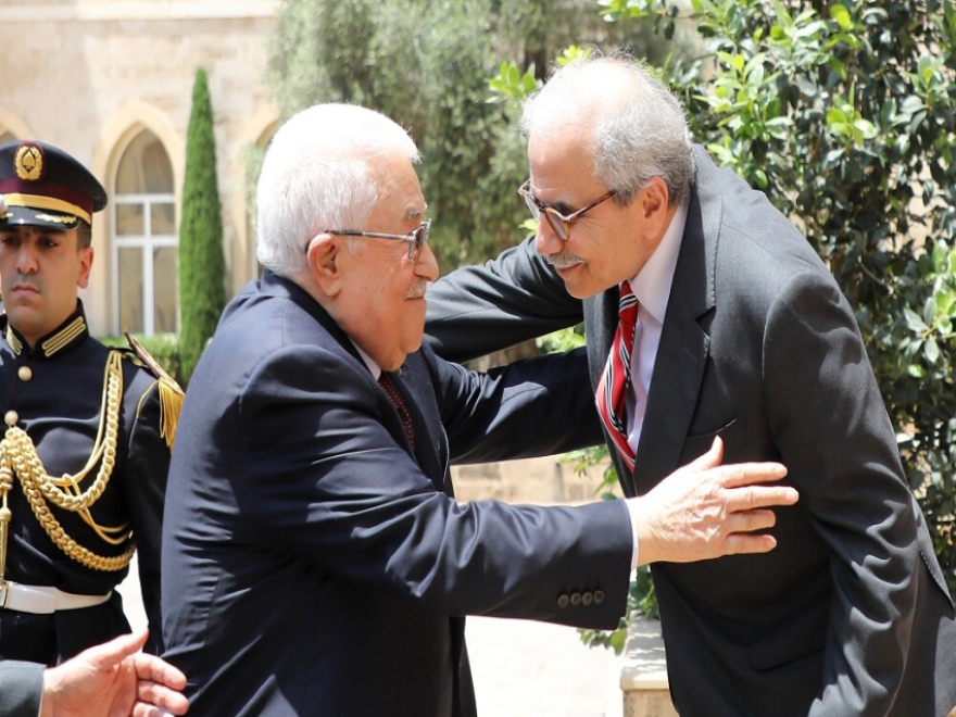 سلام وعباس أكّدا على إقفال ملف السلاح الفلسطيني خارج أو داخل المخيمات واتفقا على تشكيل لجنة تنفيذية