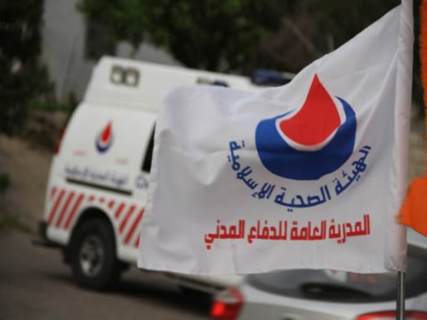اصابات باستهداف الطيران الاسرائيلي لسيارة اسعاف للهيئة الصحية على طريق عام نبطية الفوقا _ دار المعلمين