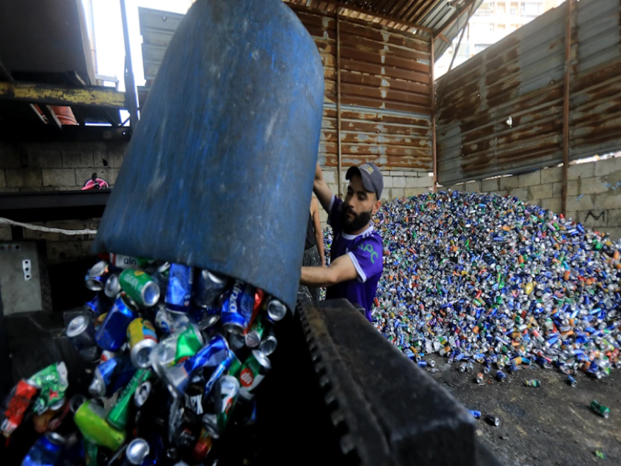 الأخبار _ رفض مجلس الوزراء استثمار 15 مليون دولار في الفرز والتسبيخ: الحكومة تشجّع طمر النفايات