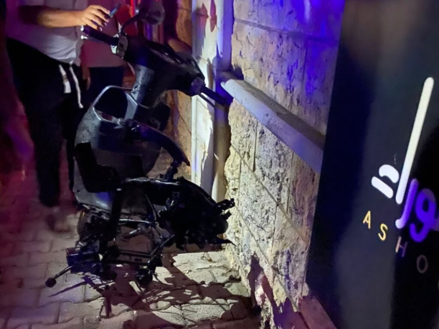 طوارئ الصحة: شهيد وجريح بغارة إسرائيلية على دراجة في كفرجوز بعد منتصف الليل