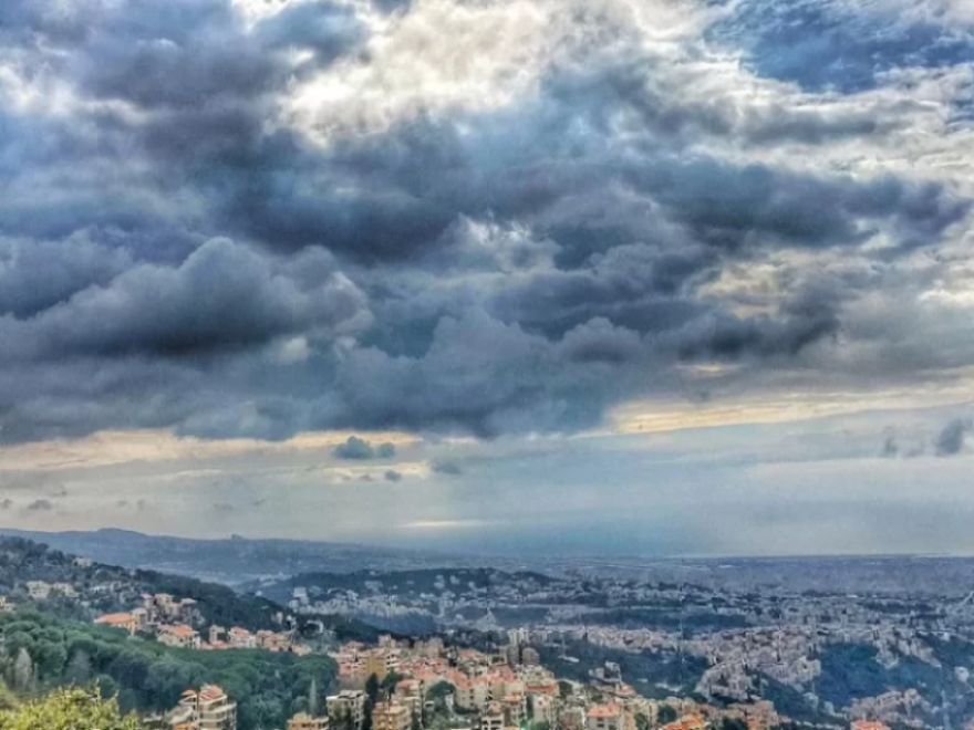 طقس متقلّب يؤثر  على لبنان ... واحتمال تساقط أمطار محلية على الجبال