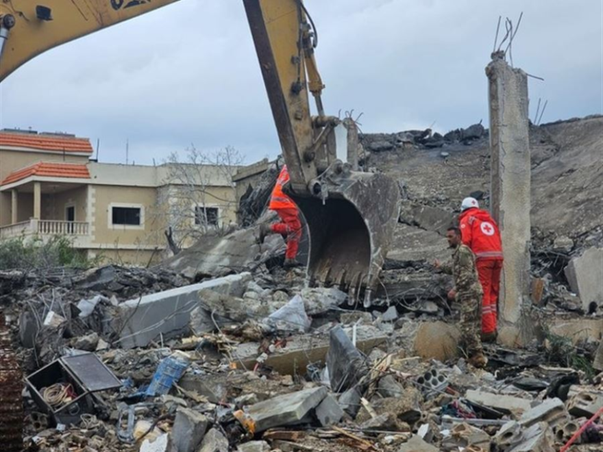 دورية من الجيش والصليب الأحمر  دخلت إلى تولين للكشف على آثار الغارة بعد بلاغات عن إصابات