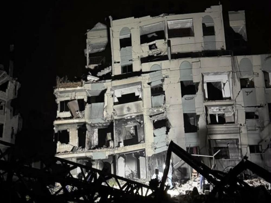 8 قتلى وأكثر من 60 مفقودا بانهيار مبنى في غزة