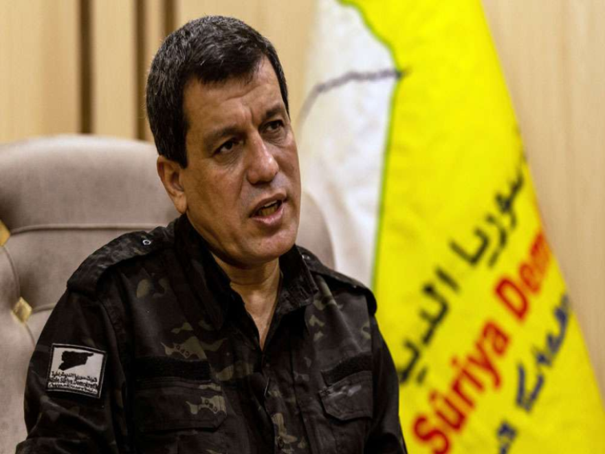 قائد قوات سوريا الديمقراطية: قواتنا على اتصال مباشر مع تركيا